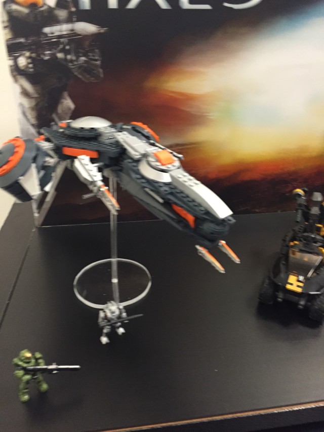 Forerunner Vehicle Mega Bloks Halo 5 Set at NY Toy Fair 2015