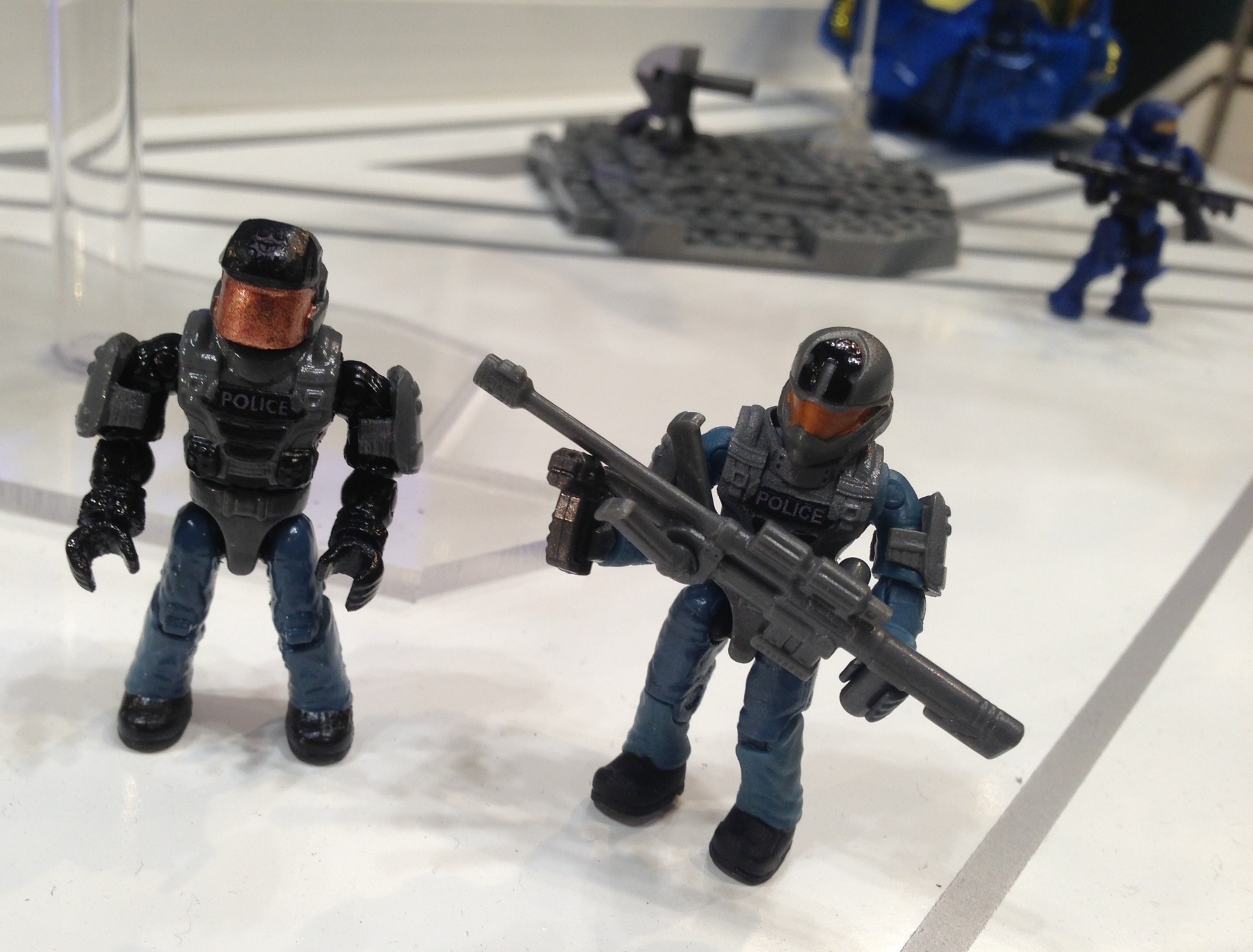 Halo Mega Bloks Police Hornet & Police Cyclops - Toy Fair 2014 - Halo ...